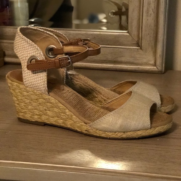 Lucky Brand wedge espadrilles - Picture 4 of 8
